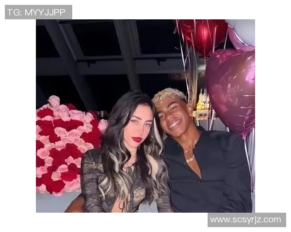 足球明星与女明星的浪漫故事揭示了爱情与事业的交织之美 足球明星与女明星的浪漫故事揭示了爱情与事业的交织之美