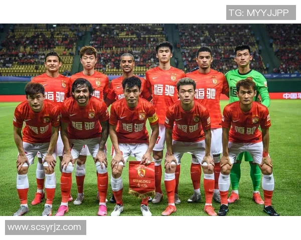 足球专题：聚焦广州足球队的配合